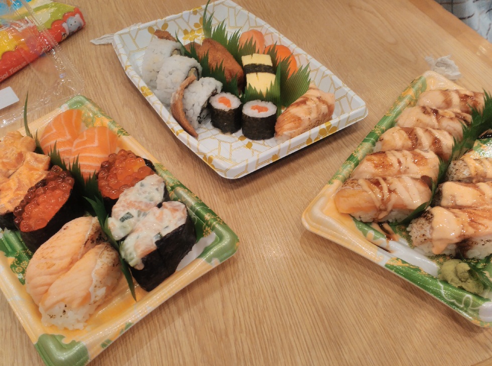 makanan khas jepang sushi